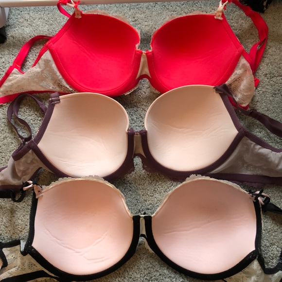 3 for 1 VS bras!! - Picture 8 of 8